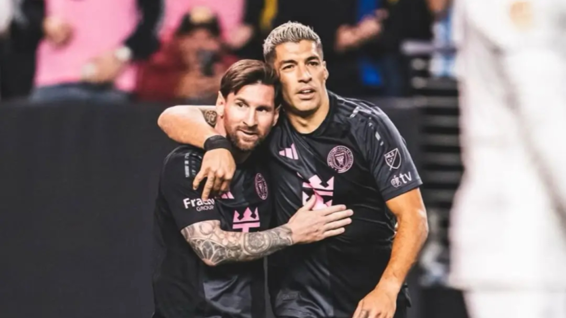 爱游戏在线-梅西梅开二度，带领巴黎顺利晋级欧冠半决赛的简单介绍