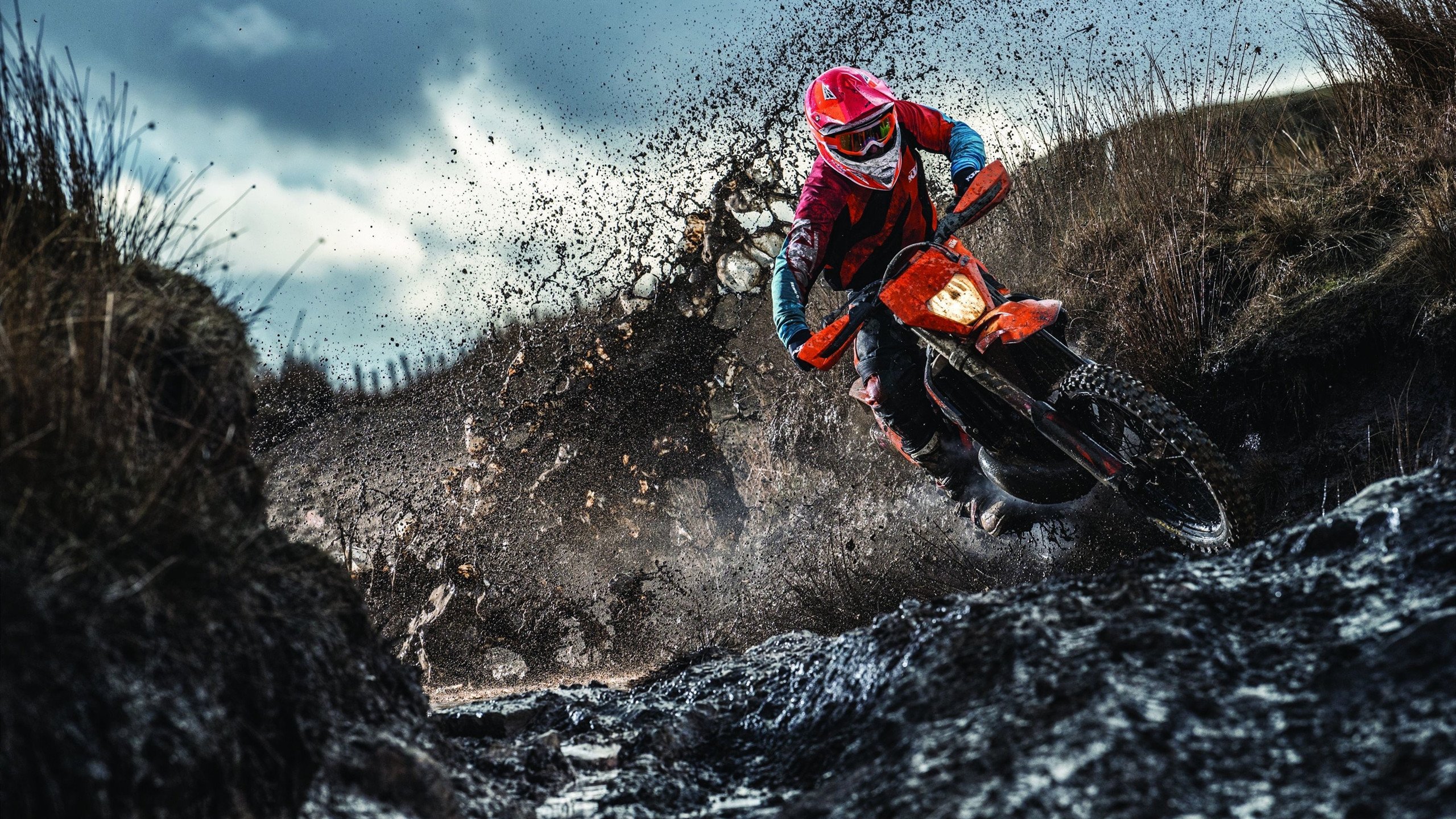 北欧风暴席卷南美防线，黄喜灿独舞，冰岛力克秘鲁书写战术传奇